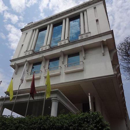 J P Cordial Hotel Bangalore Bagian luar foto