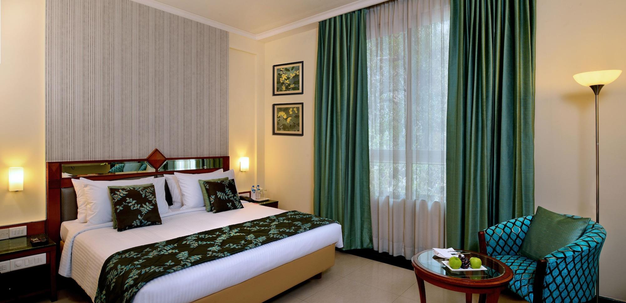 J P Cordial Hotel Bangalore Bagian luar foto